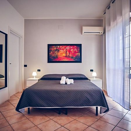 Travelershome 7Metri Guesthouse Ciampino Exterior photo
