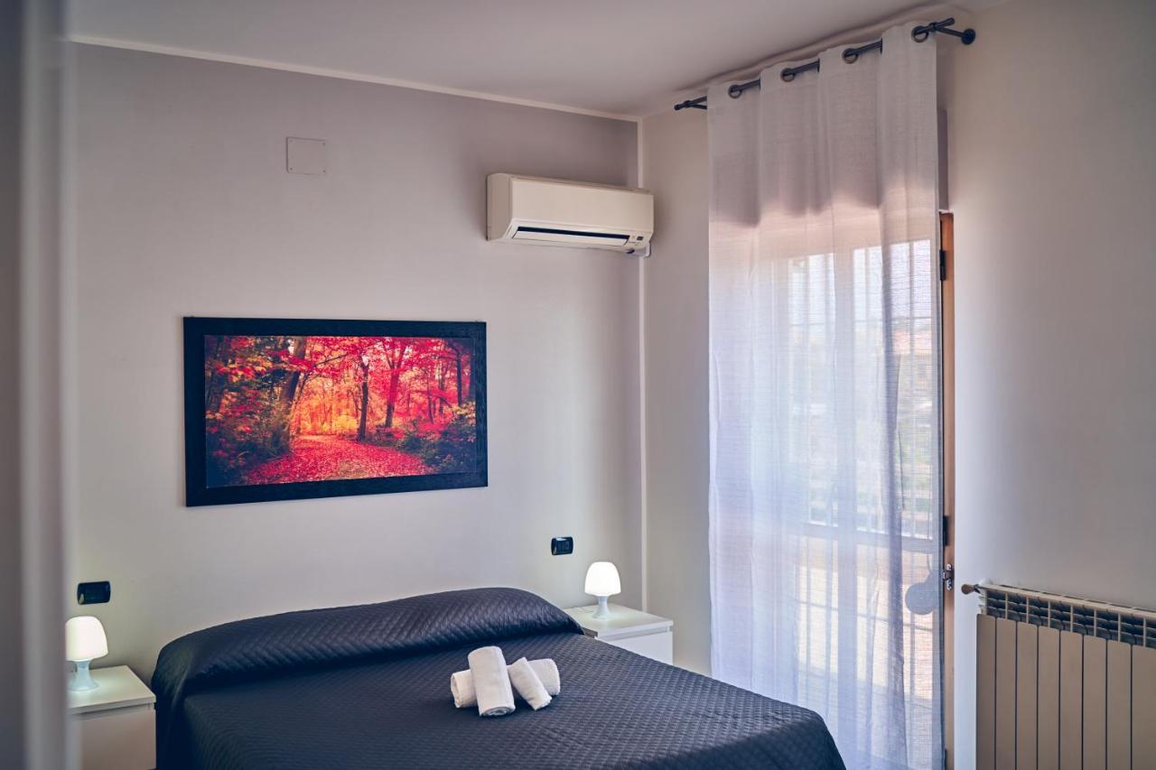 Travelershome 7Metri Guesthouse Ciampino Exterior photo