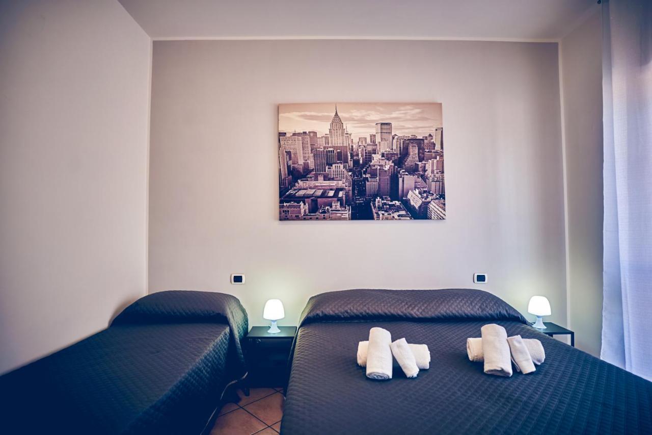 Travelershome 7Metri Guesthouse Ciampino Exterior photo